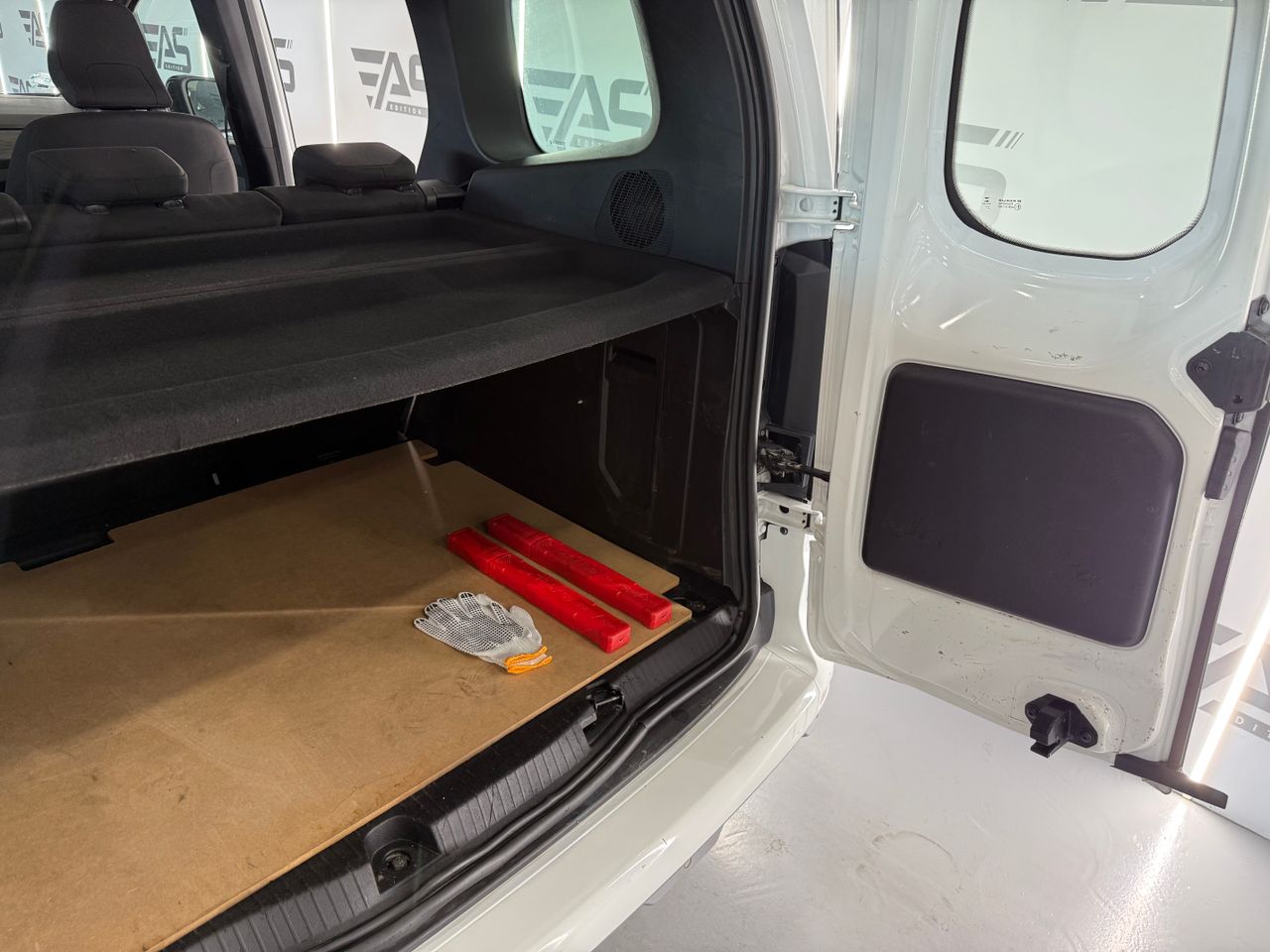 Imagen 128 del Renault Kangoo Combi en Auto Select Edition, Figueres