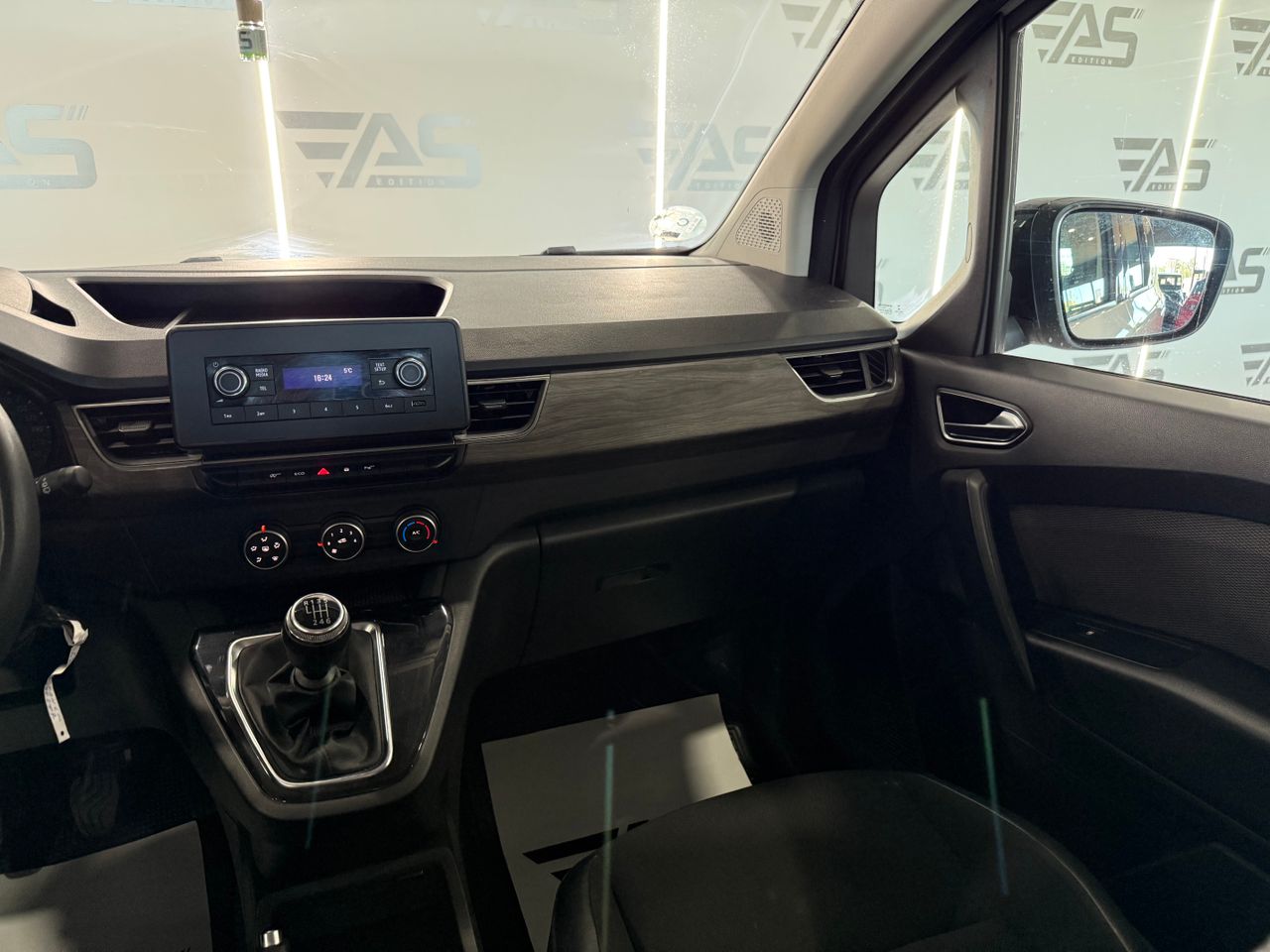 Imagen 104 del Renault Kangoo Combi en Auto Select Edition, Figueres