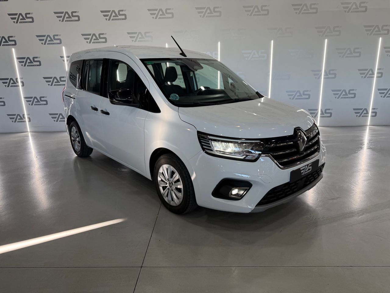 Imagen 3 del Renault Kangoo Combi en Auto Select Edition, Figueres