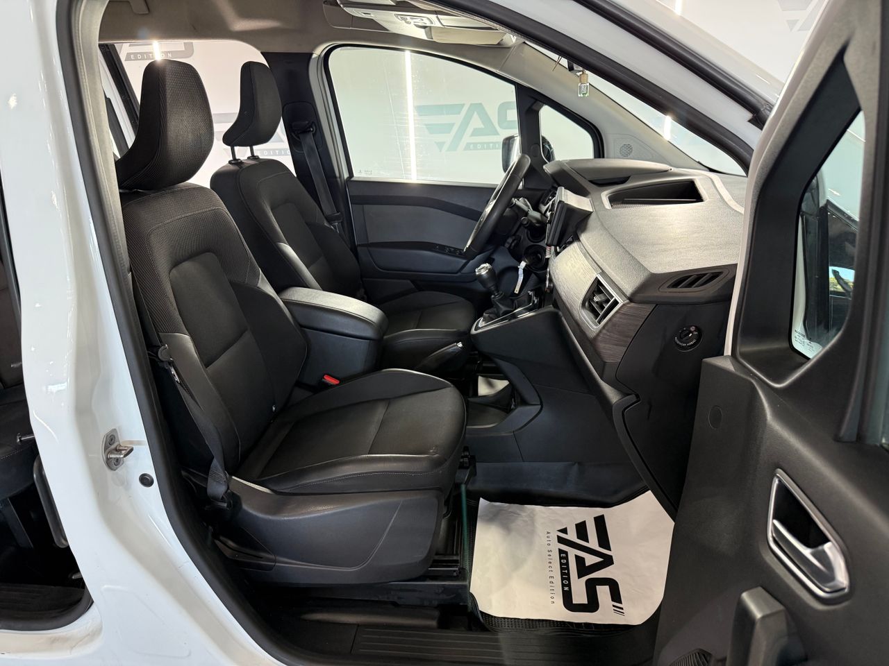 Imagen 59 del Renault Kangoo Combi en Auto Select Edition, Figueres