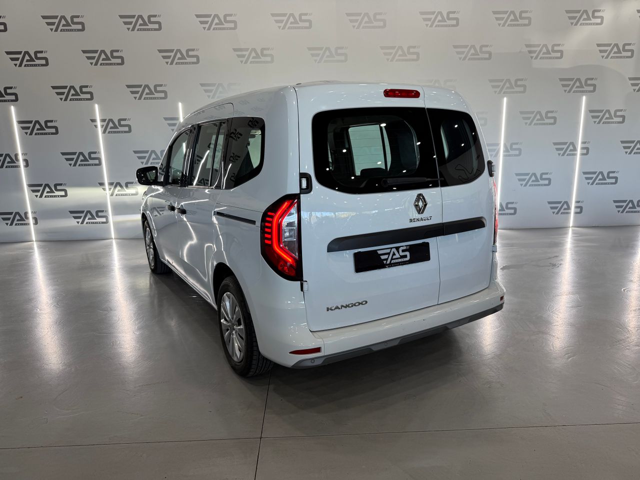 Imagen 5 del Renault Kangoo Combi en Auto Select Edition, Figueres