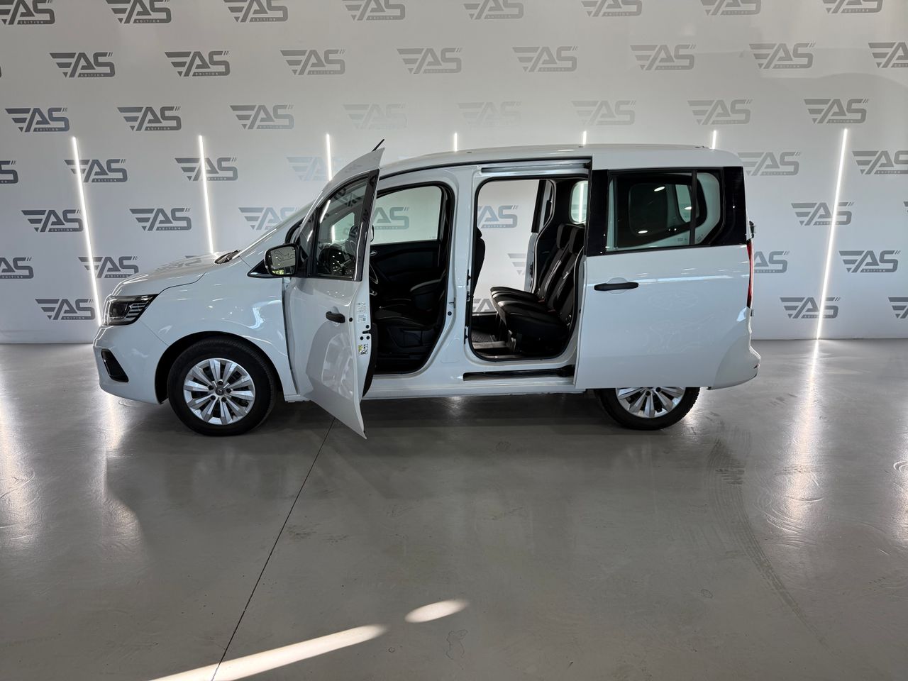 Imagen 7 del Renault Kangoo Combi en Auto Select Edition, Figueres