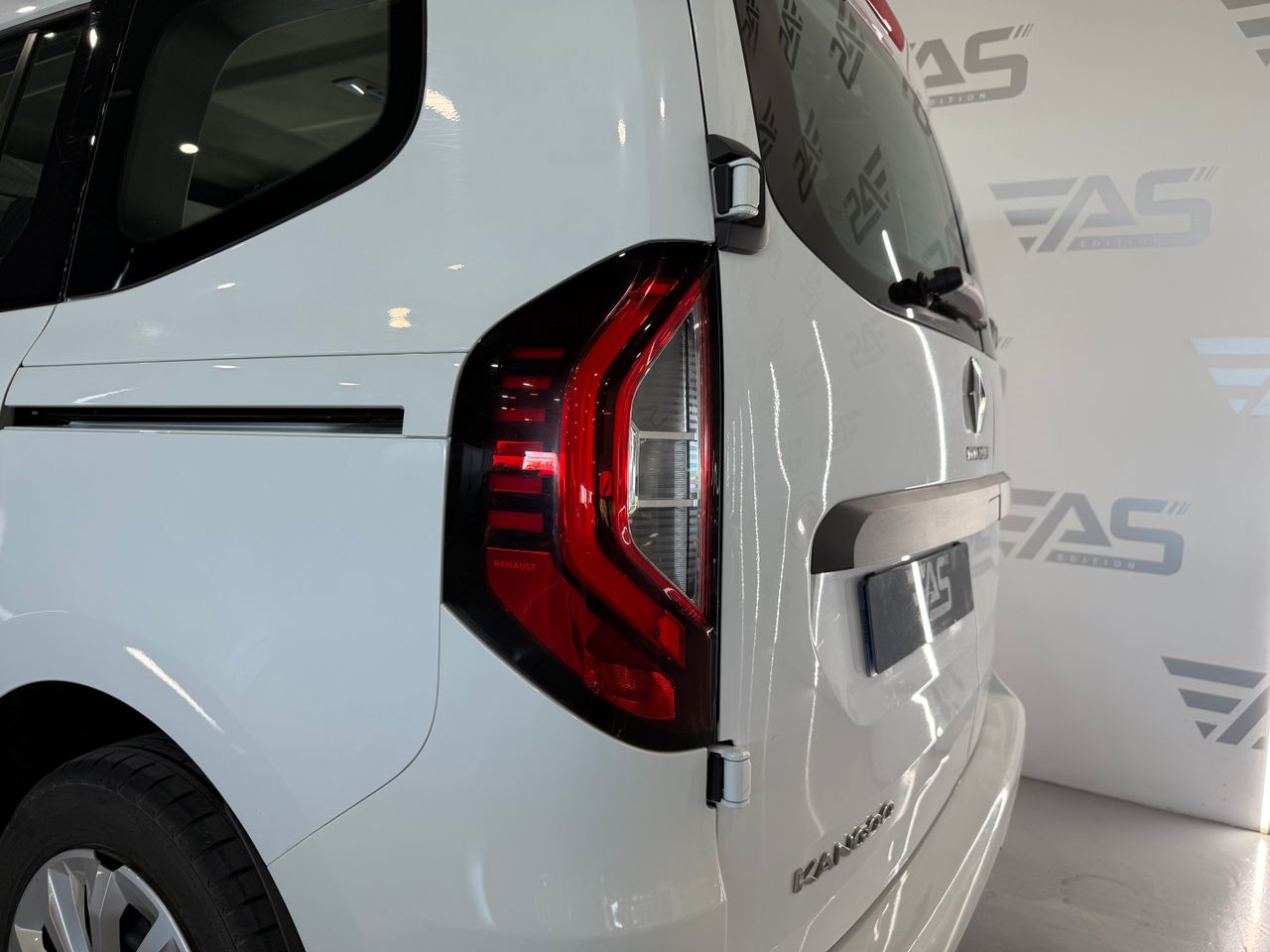 Imagen 35 del Renault Kangoo Combi en Auto Select Edition, Figueres