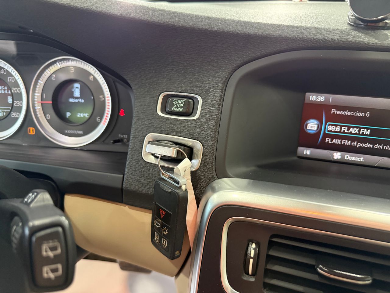 Imagen 101 del Volvo V60 en Auto Select Edition, Figueres