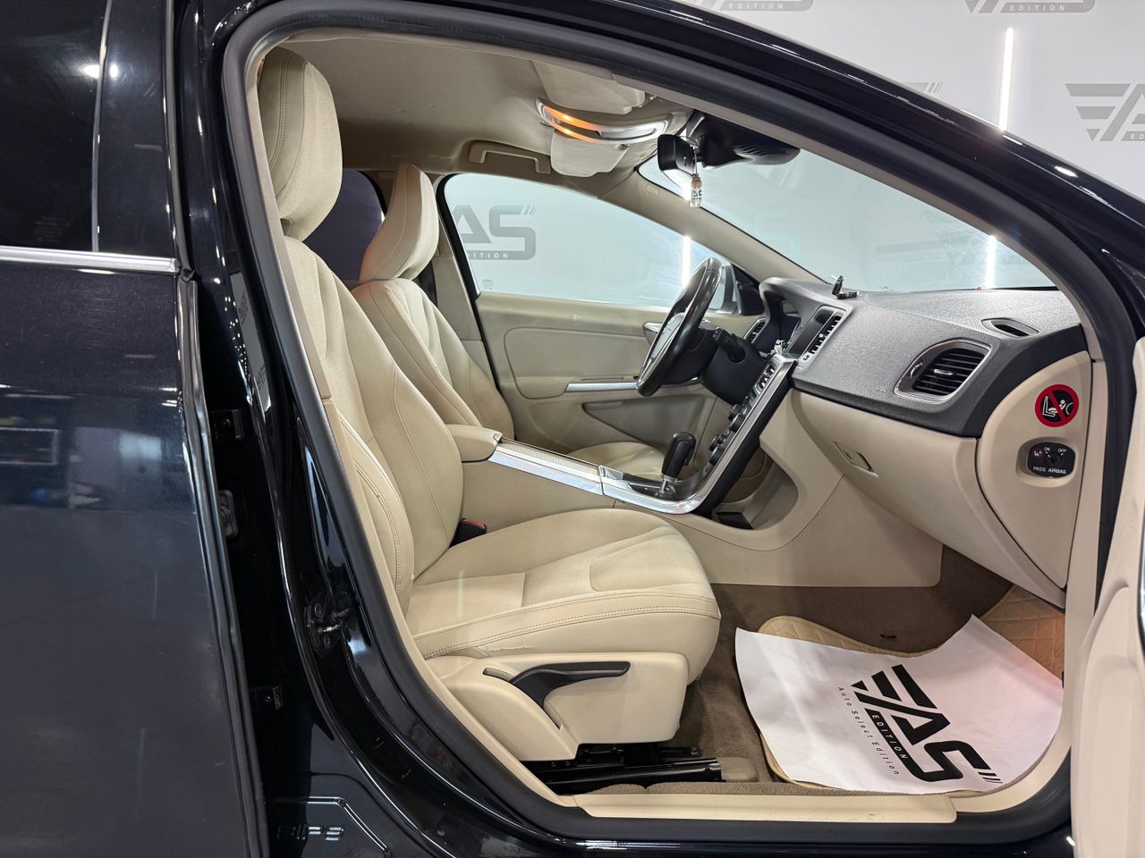 Imagen 123 del Volvo V60 en Auto Select Edition, Figueres