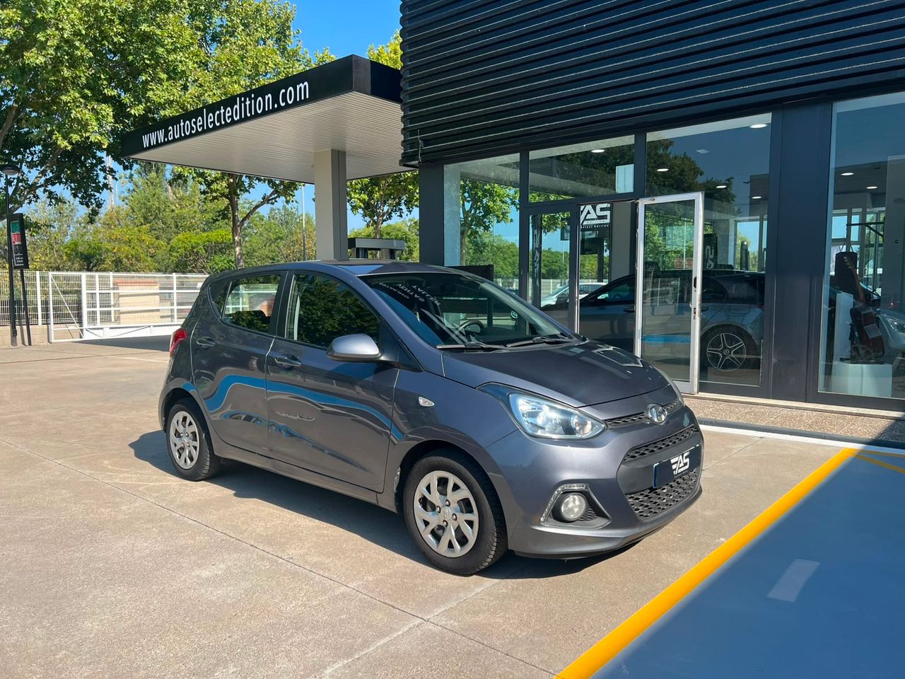 Imagen 3 del Hyundai i10 en Auto Select Edition, Figueres