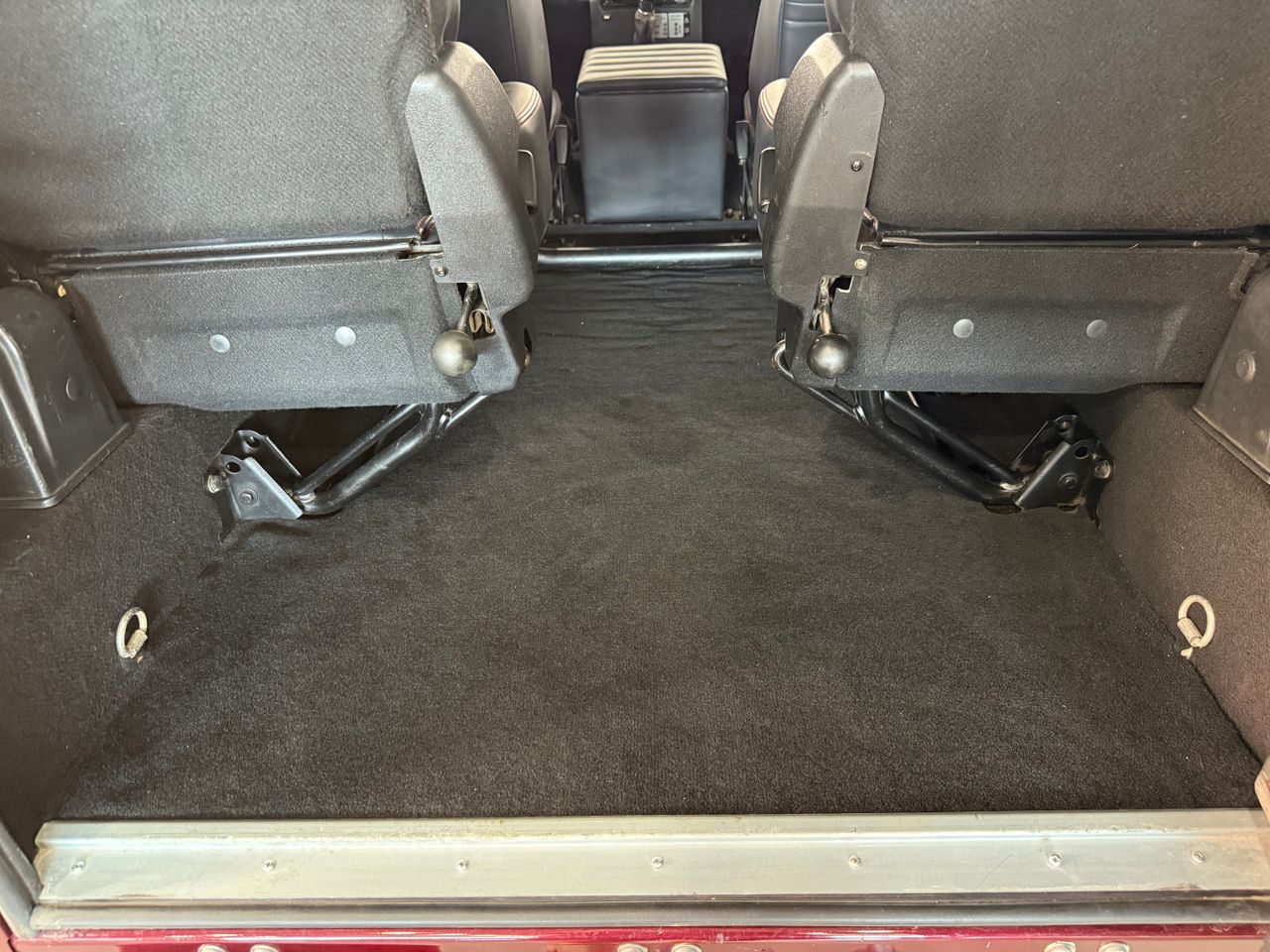 Imagen 139 del Land-Rover Defender en Auto Select Edition, Figueres