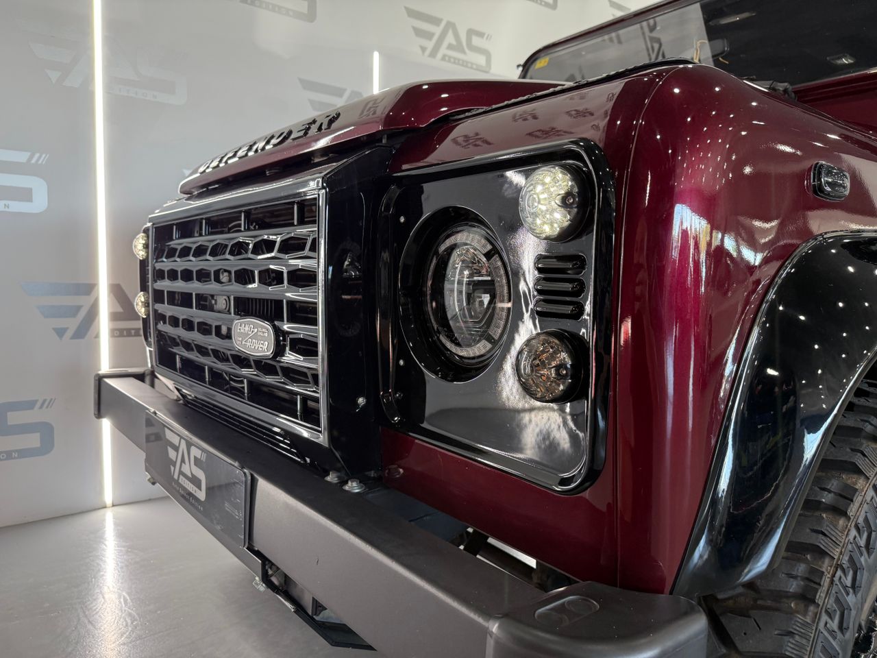 Imagen 13 del Land-Rover Defender en Auto Select Edition, Figueres