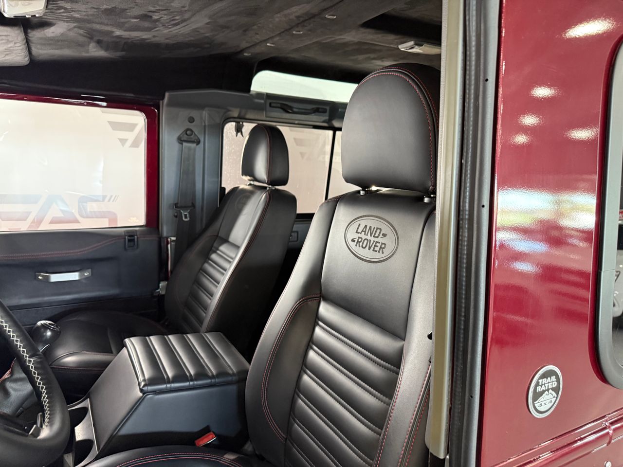 Imagen 175 del Land-Rover Defender en Auto Select Edition, Figueres