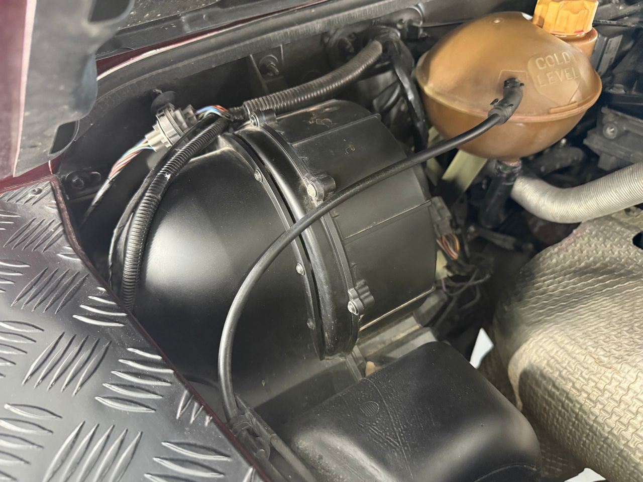 Imagen 122 del Land-Rover Defender en Auto Select Edition, Figueres