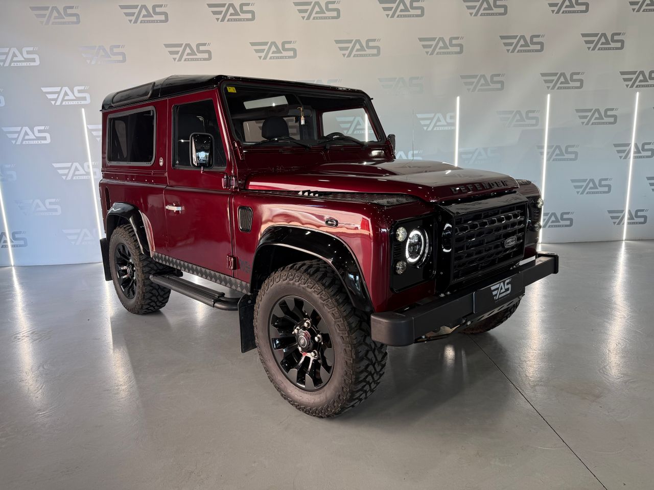 Imagen 3 del Land-Rover Defender en Auto Select Edition, Figueres