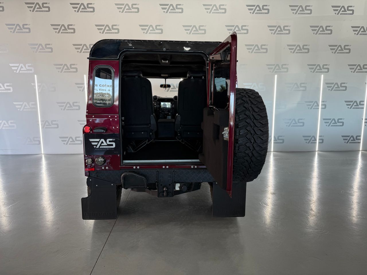 Imagen 130 del Land-Rover Defender en Auto Select Edition, Figueres