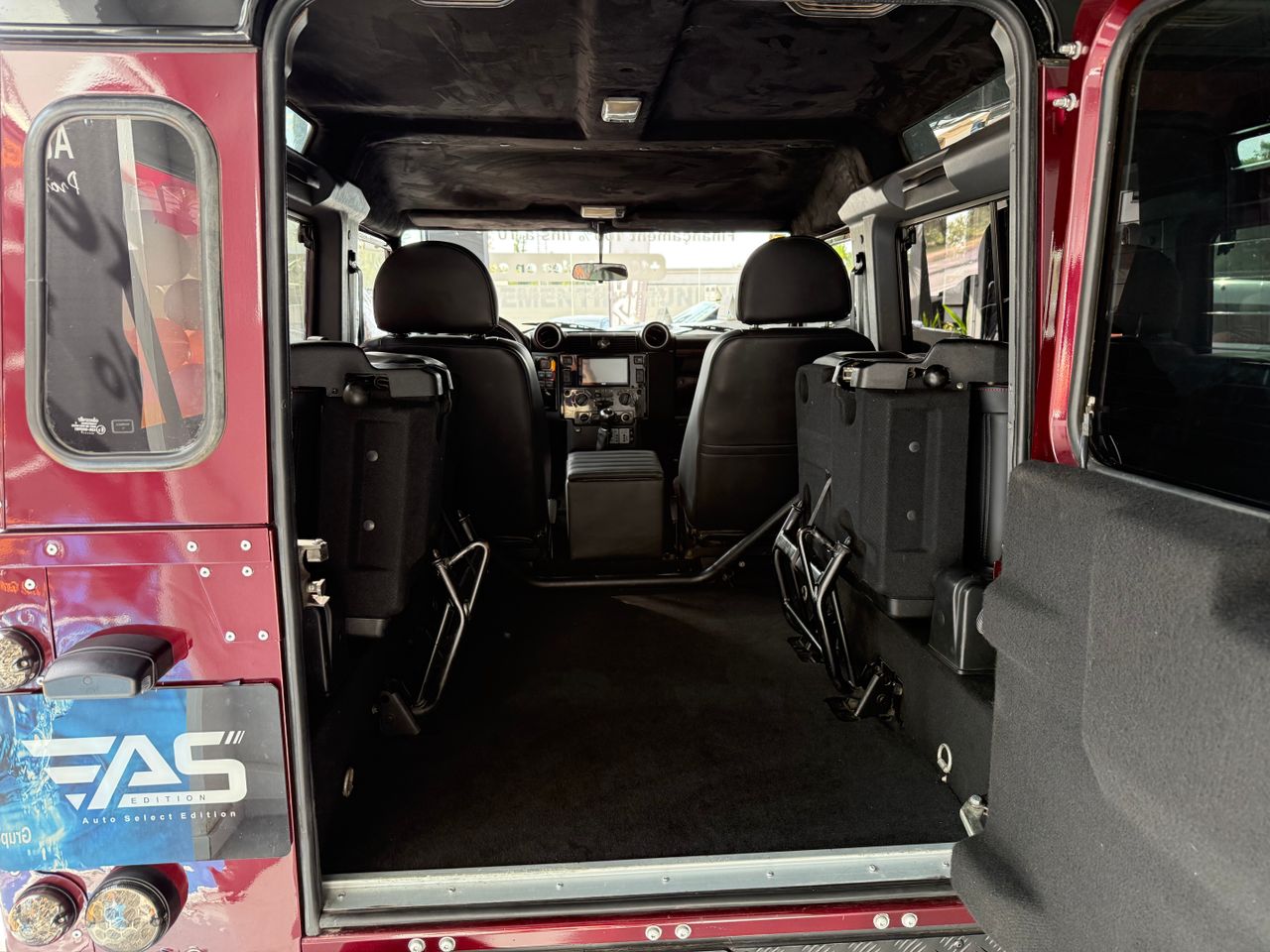 Imagen 16 del Land-Rover Defender en Auto Select Edition, Figueres
