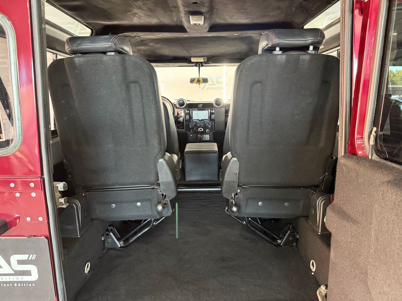 Imagen 135 del Land-Rover Defender en Auto Select Edition, Figueres