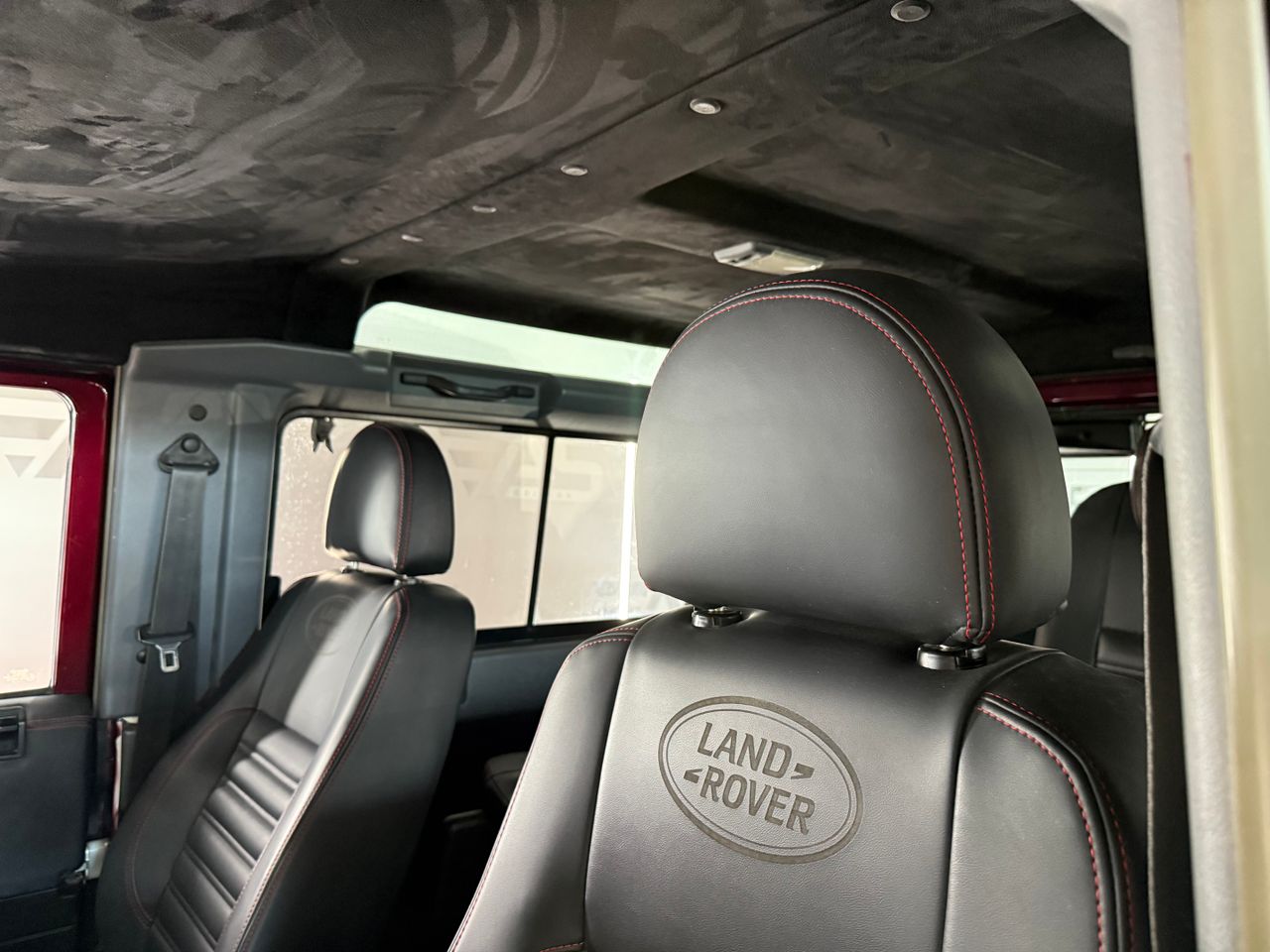 Imagen 172 del Land-Rover Defender en Auto Select Edition, Figueres