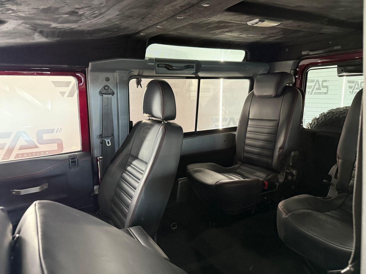 Imagen 185 del Land-Rover Defender en Auto Select Edition, Figueres