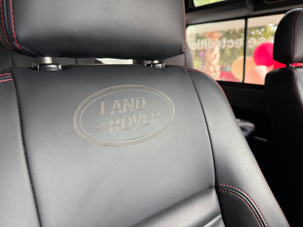 Imagen 36 del Land-Rover Defender en Auto Select Edition, Figueres