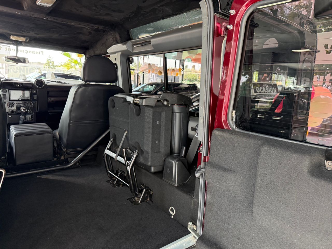 Imagen 17 del Land-Rover Defender en Auto Select Edition, Figueres