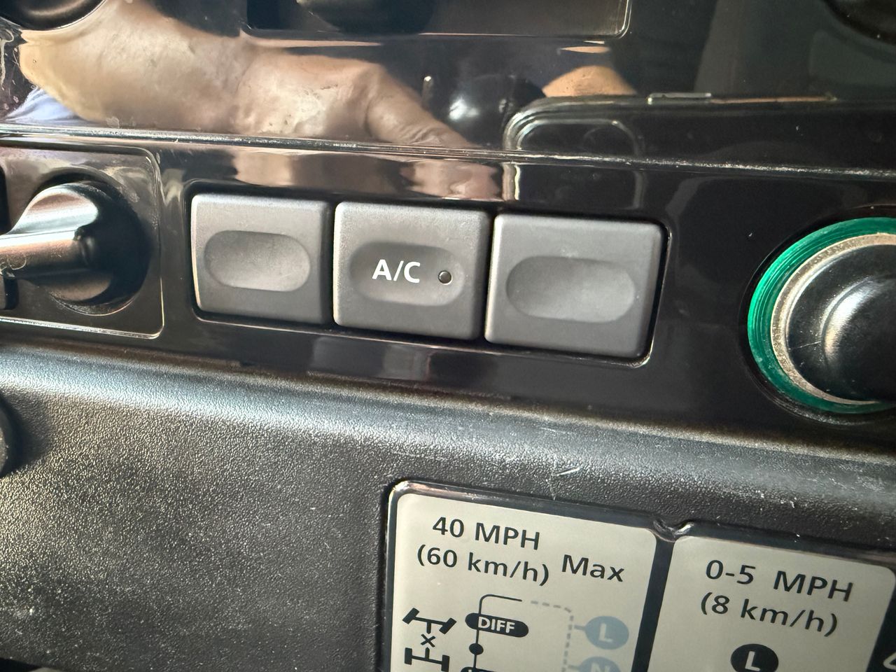 Imagen 49 del Land-Rover Defender en Auto Select Edition, Figueres