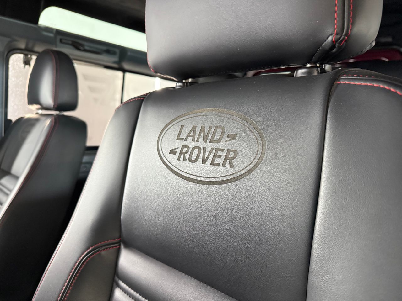Imagen 174 del Land-Rover Defender en Auto Select Edition, Figueres
