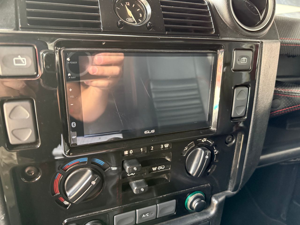 Imagen 50 del Land-Rover Defender en Auto Select Edition, Figueres