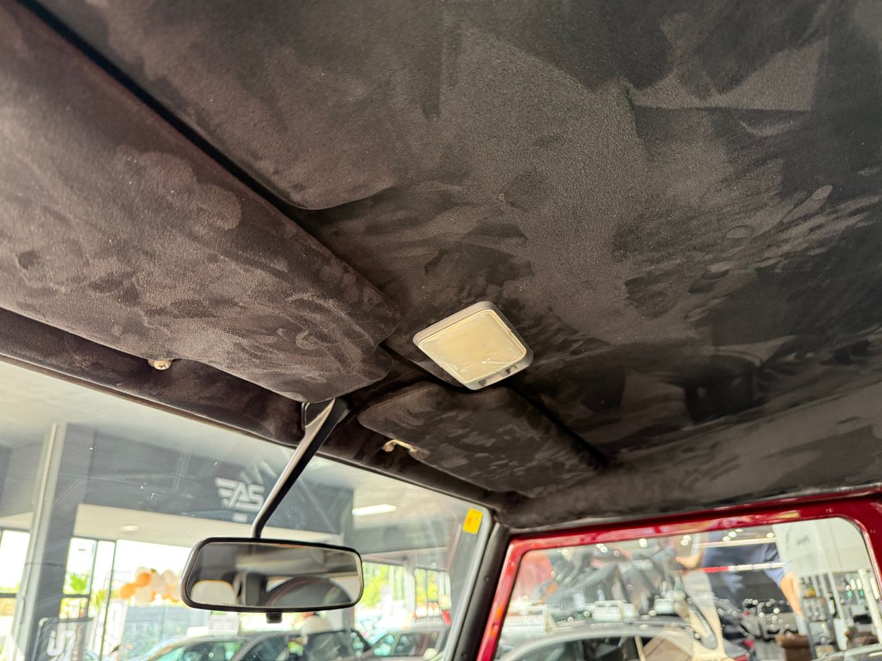 Imagen 10 del Land-Rover Defender en Auto Select Edition, Figueres