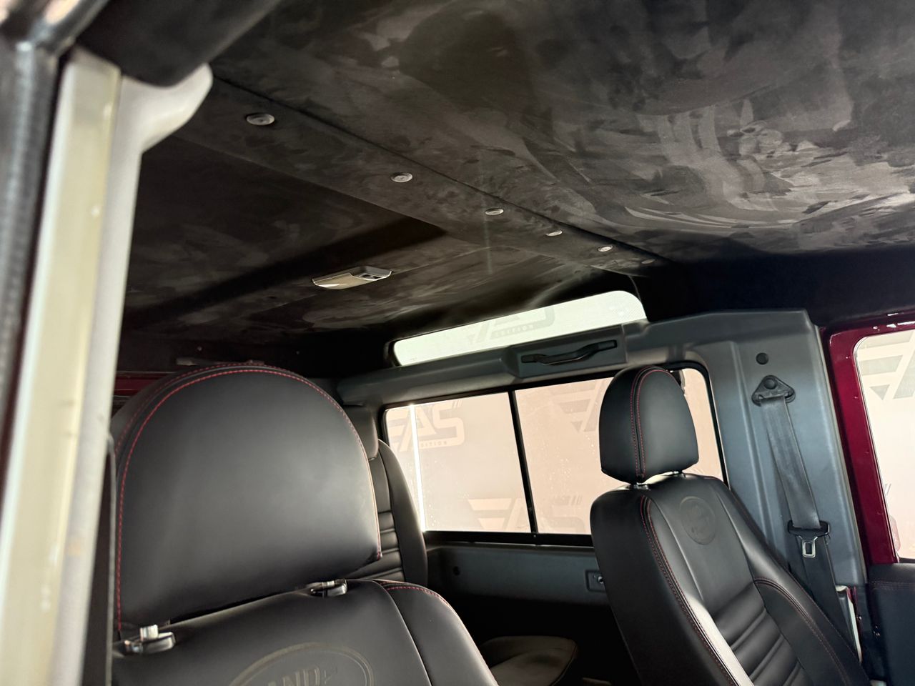 Imagen 209 del Land-Rover Defender en Auto Select Edition, Figueres