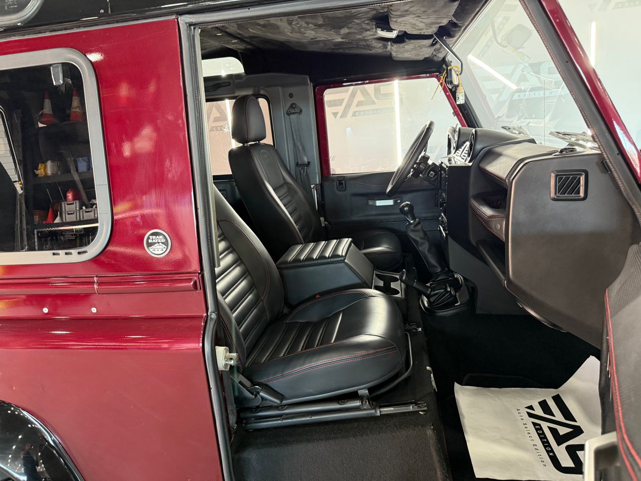 Imagen 191 del Land-Rover Defender en Auto Select Edition, Figueres