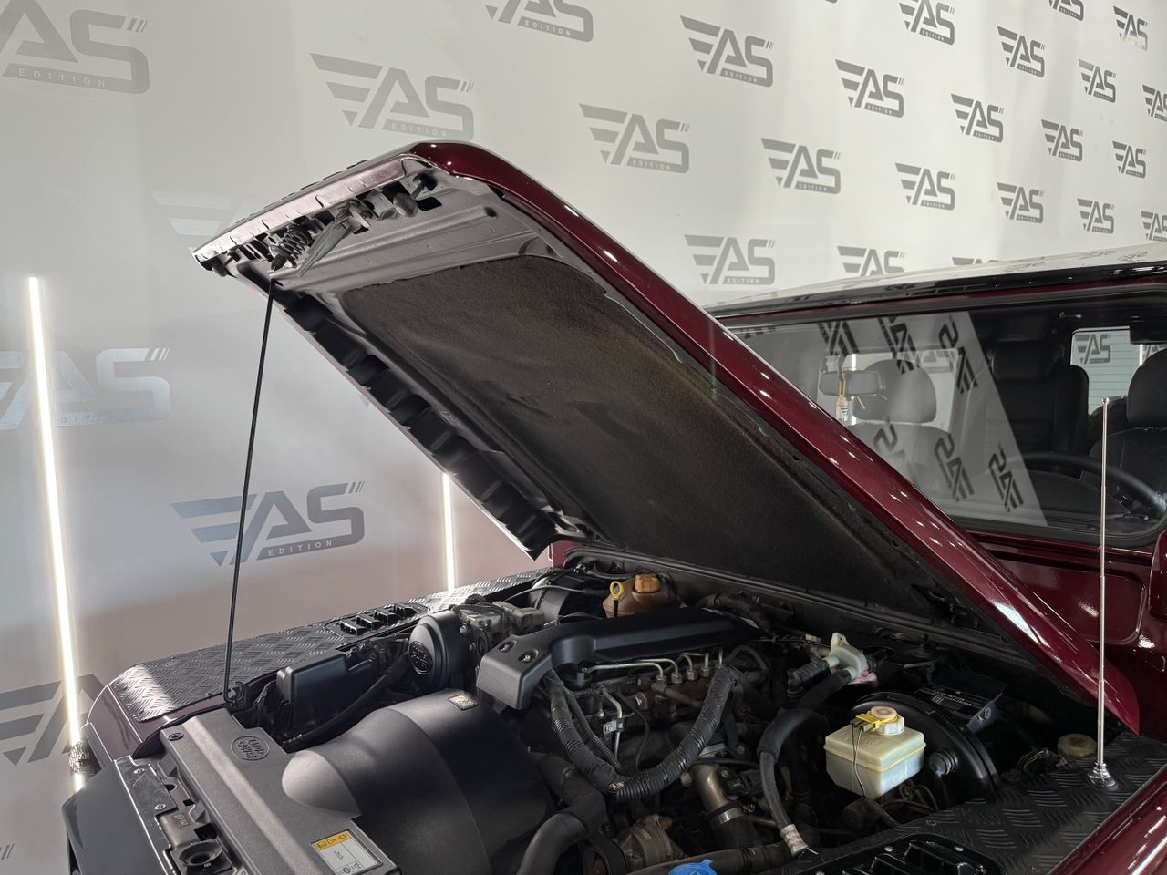 Imagen 127 del Land-Rover Defender en Auto Select Edition, Figueres