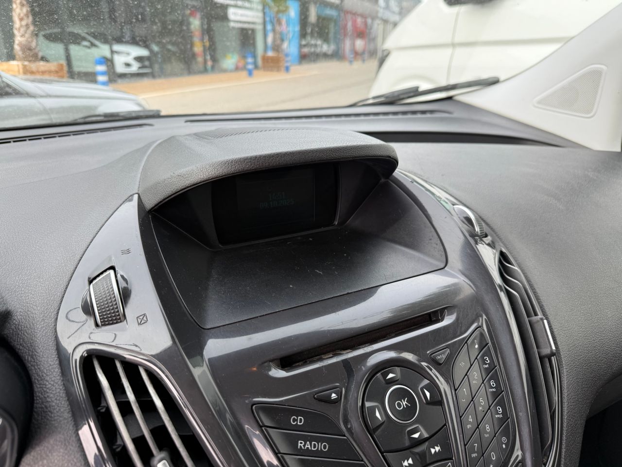 Imagen 15 del Ford Tourneo Courier en Auto Select Edition, Figueres