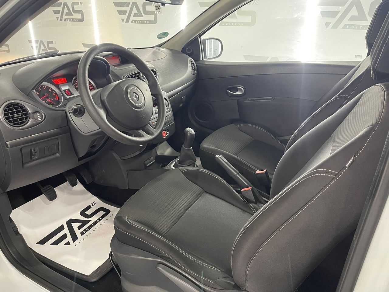 Imagen 99 del Renault Clio en Auto Select Edition, Figueres