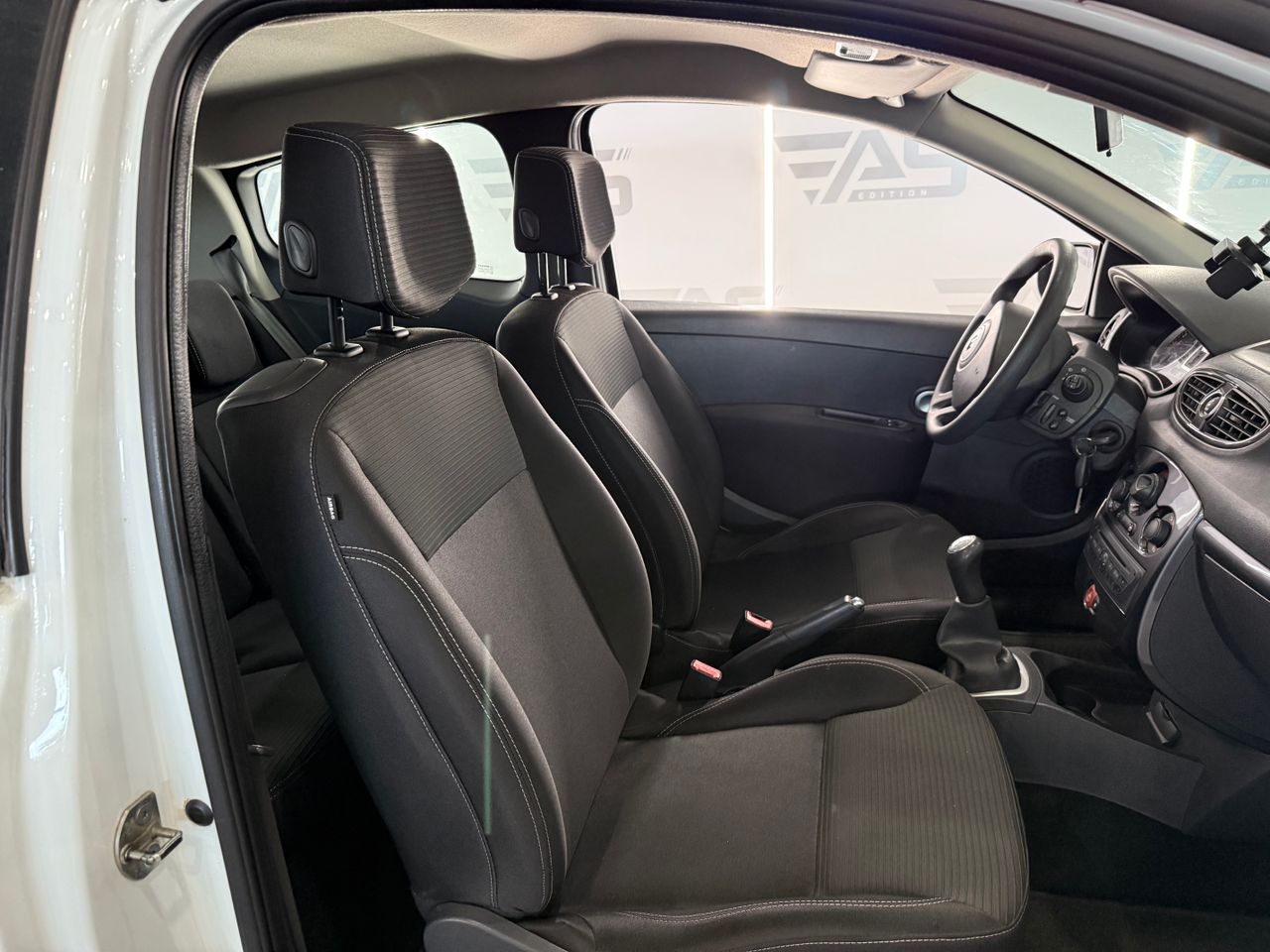 Imagen 10 del Renault Clio en Auto Select Edition, Figueres