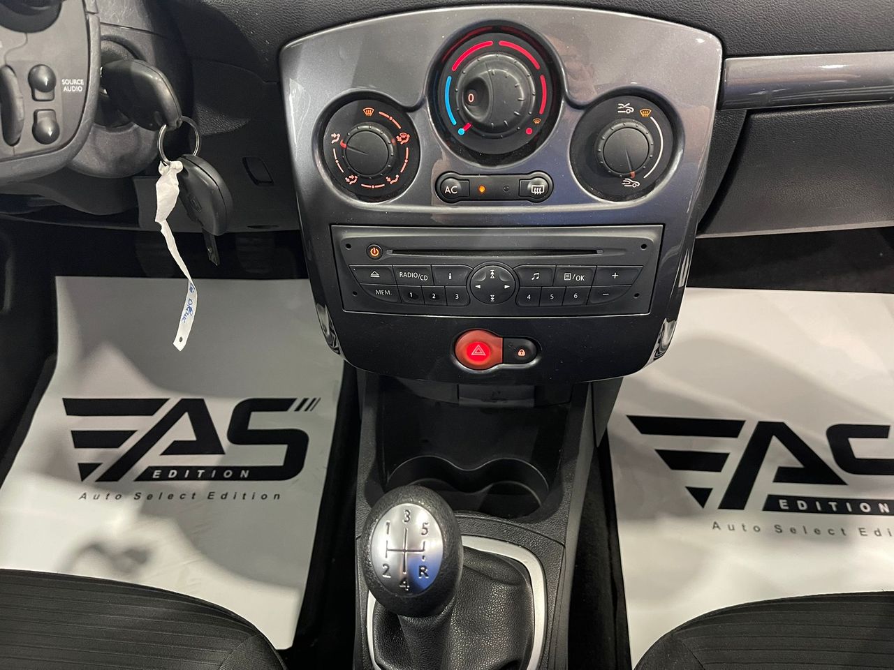 Imagen 132 del Renault Clio en Auto Select Edition, Figueres