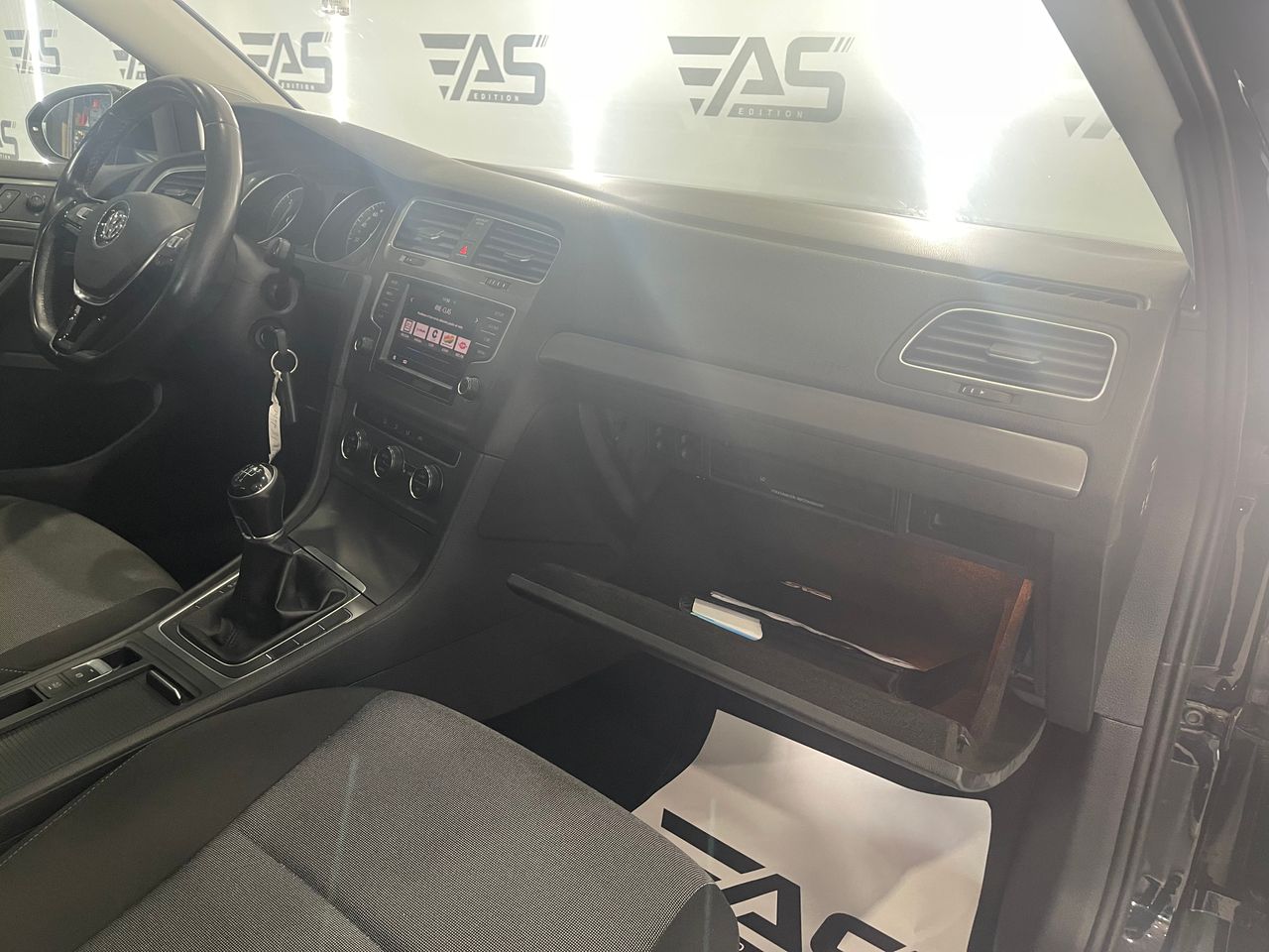 Imagen 124 del Volkswagen Golf en Auto Select Edition, Figueres