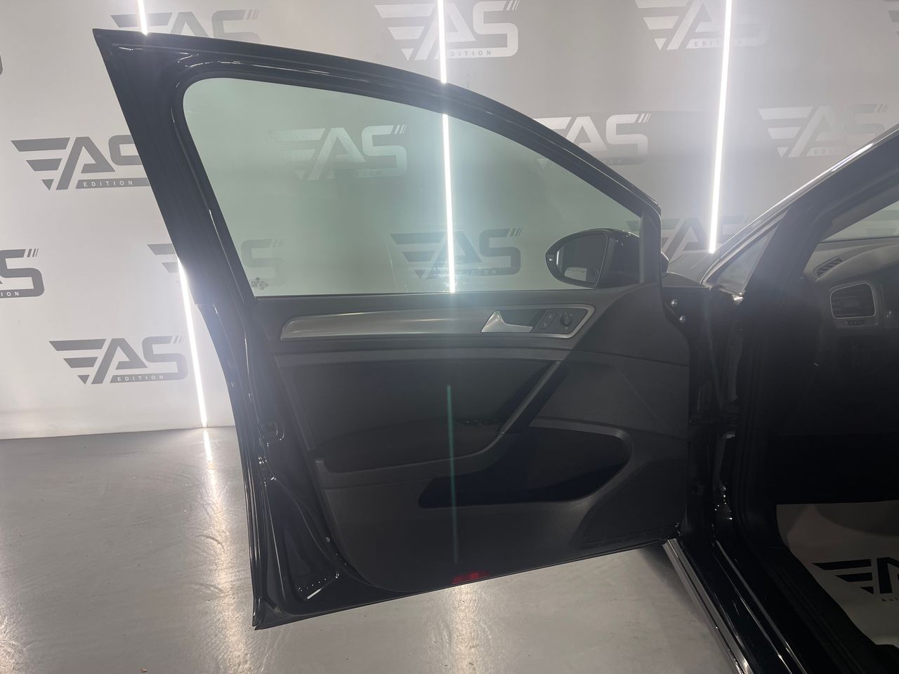 Imagen 76 del Volkswagen Golf en Auto Select Edition, Figueres