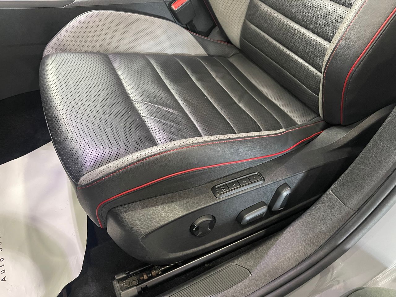 Imagen 136 del Volkswagen Golf en Auto Select Edition, Figueres