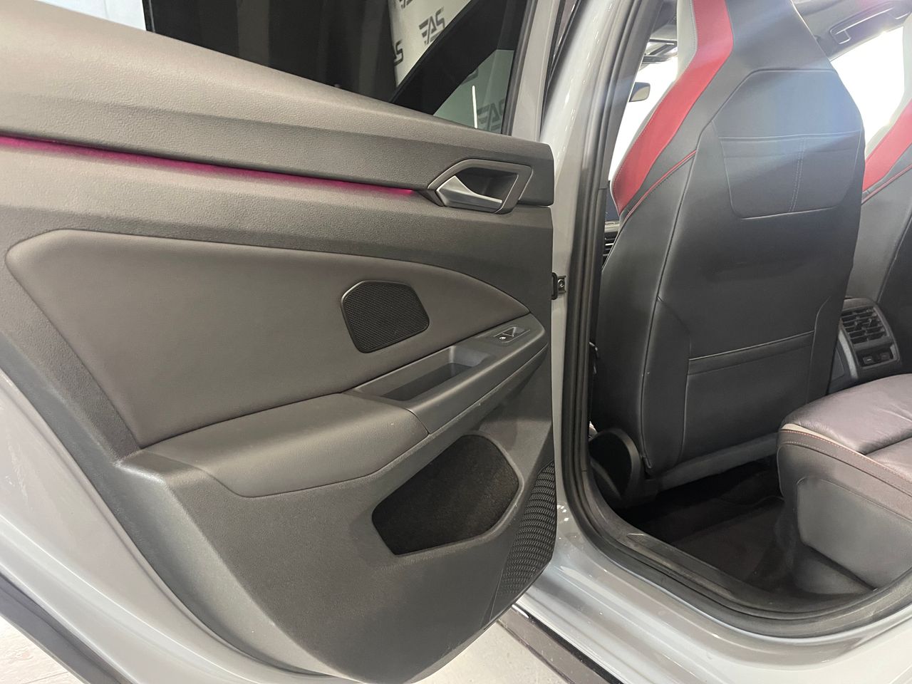 Imagen 112 del Volkswagen Golf en Auto Select Edition, Figueres