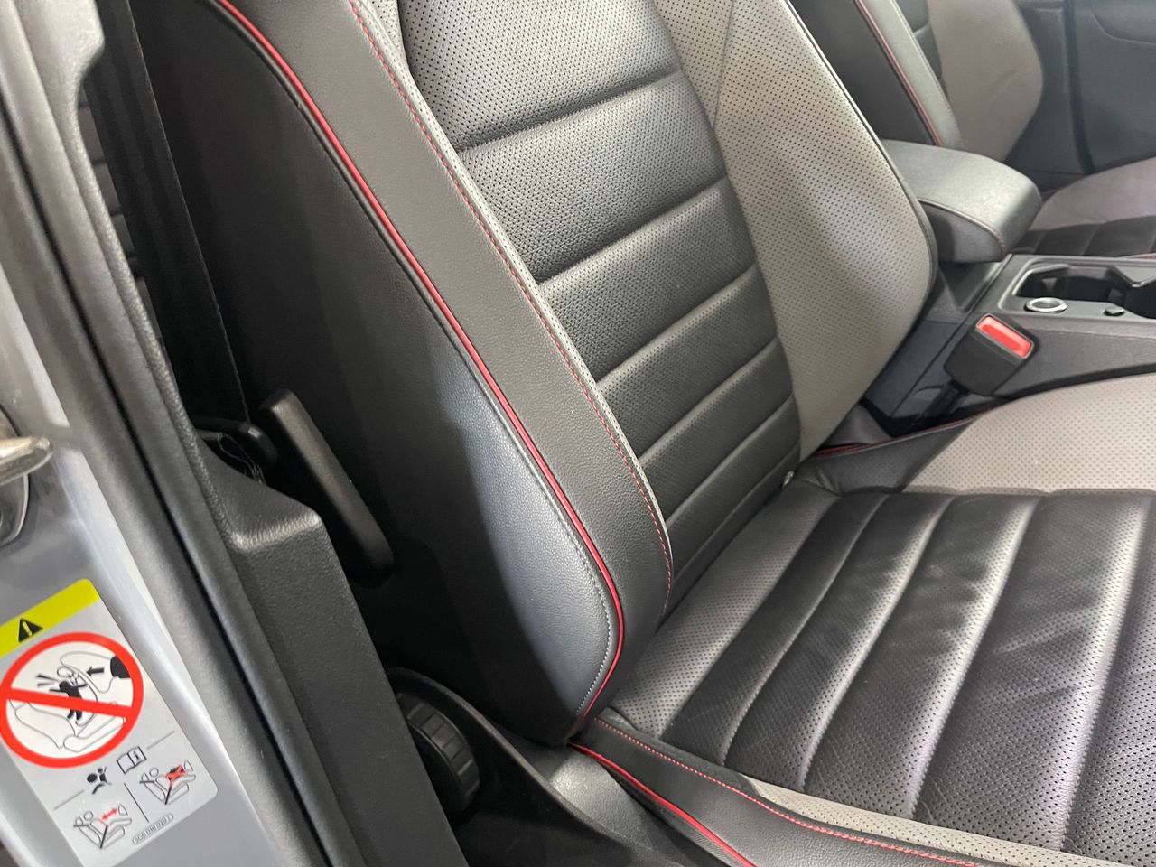 Imagen 180 del Volkswagen Golf en Auto Select Edition, Figueres