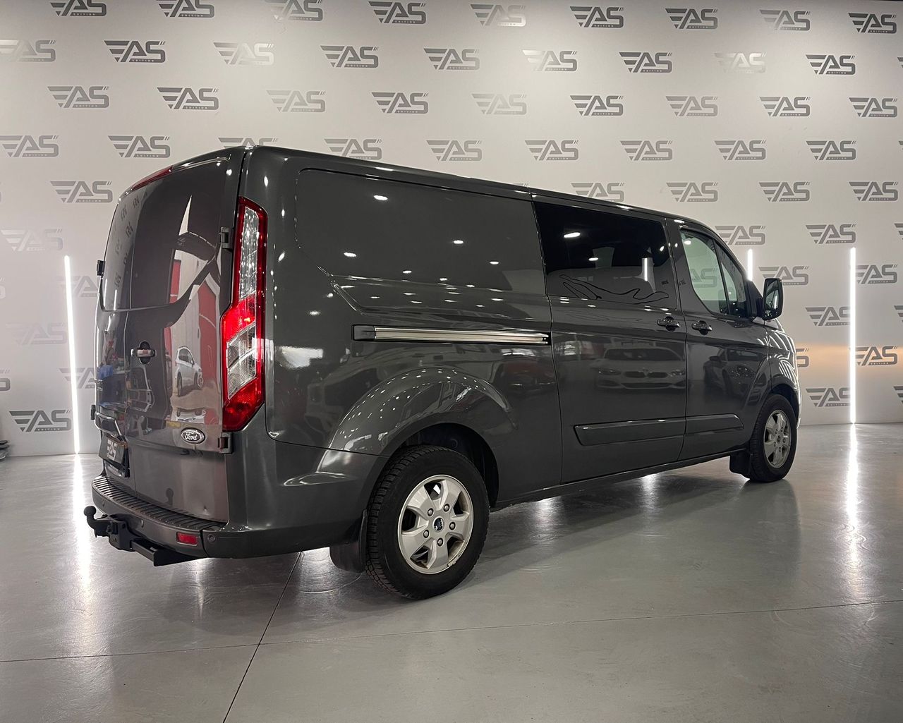 Imagen 4 del Ford Tourneo Custom en Auto Select Edition, Figueres
