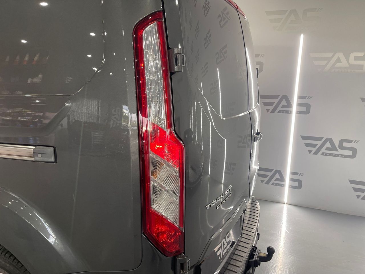 Imagen 10 del Ford Tourneo Custom en Auto Select Edition, Figueres