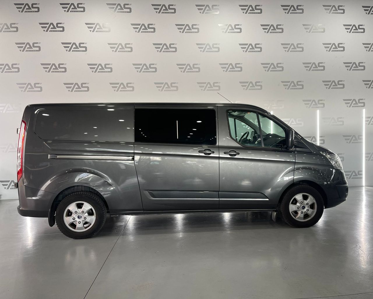 Imagen 42 del Ford Tourneo Custom en Auto Select Edition, Figueres