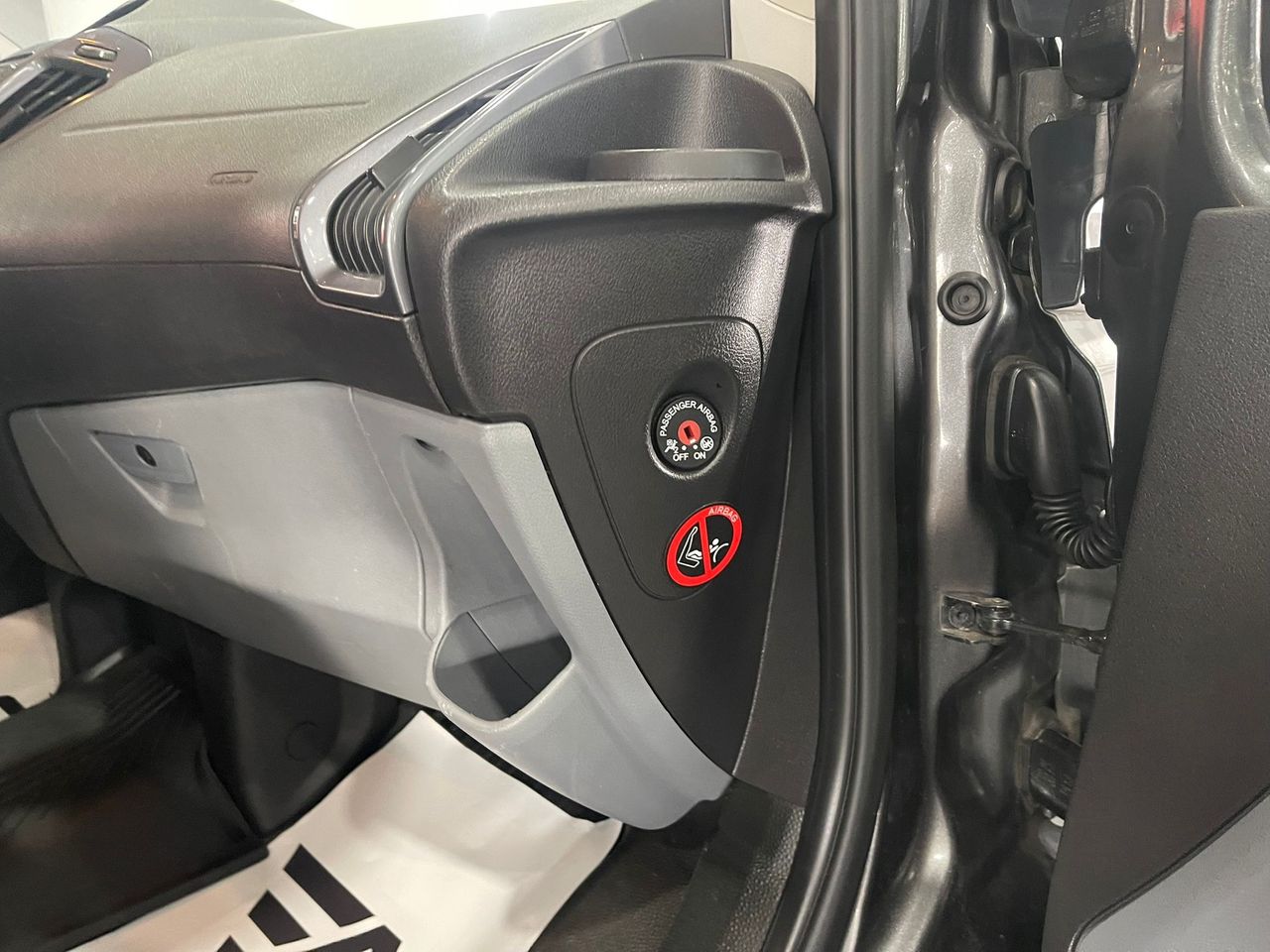 Imagen 186 del Ford Tourneo Custom en Auto Select Edition, Figueres