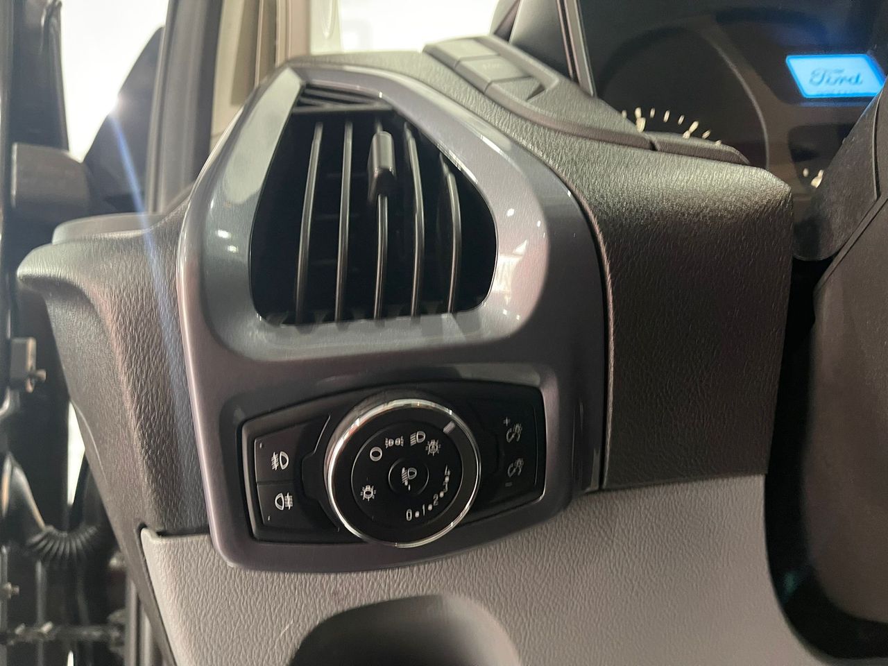 Imagen 114 del Ford Tourneo Custom en Auto Select Edition, Figueres