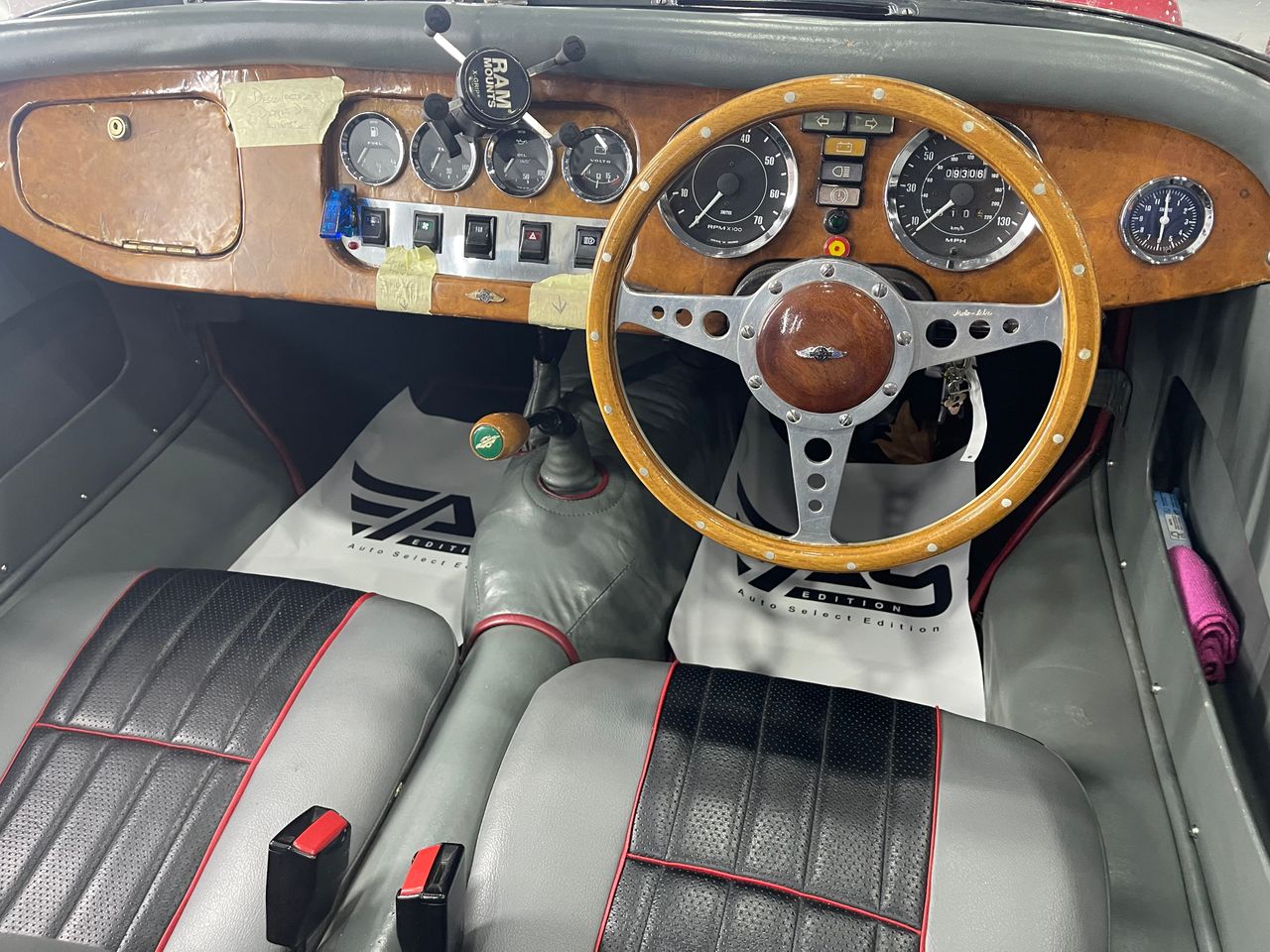 Imagen 61 del Morgan 4 4 en Auto Select Edition, Figueres