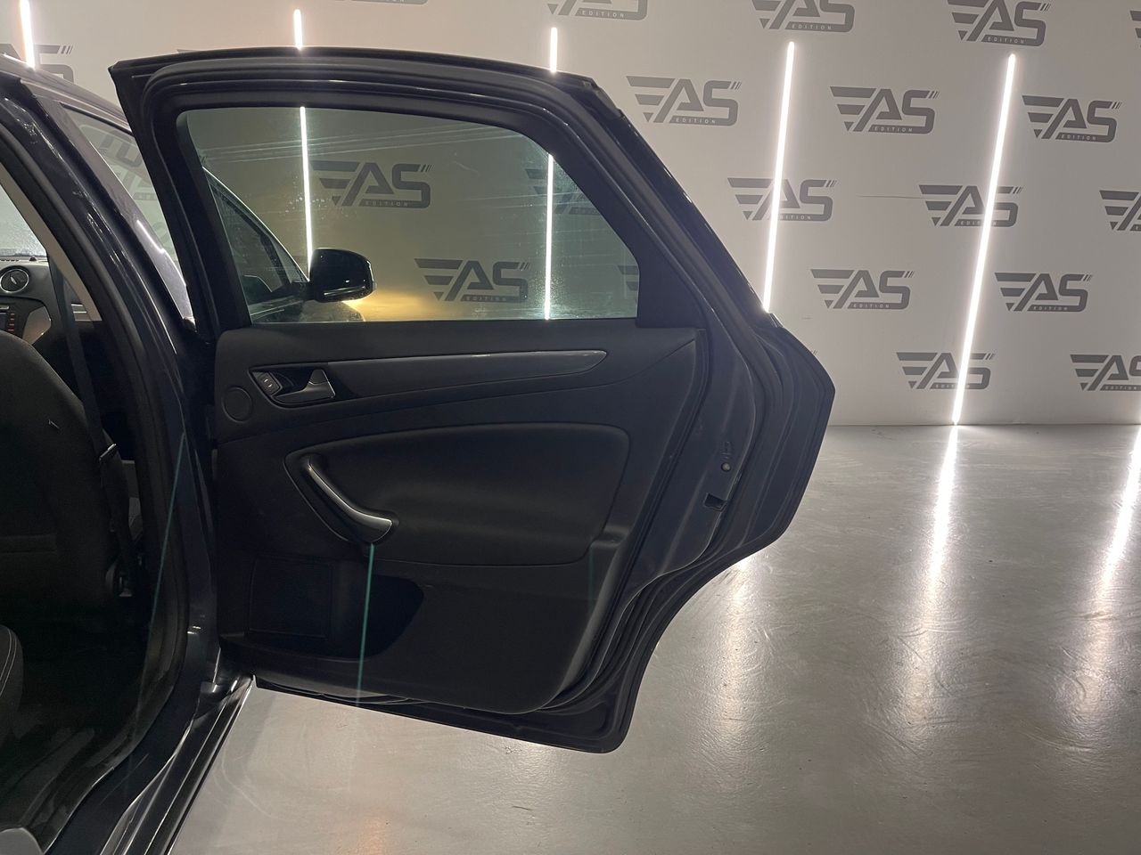 Imagen 99 del Ford Mondeo en Auto Select Edition, Figueres