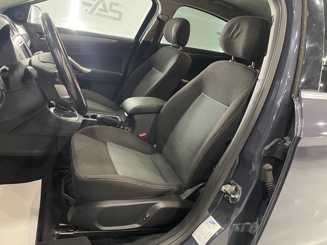 Imagen 115 del Ford Mondeo en Auto Select Edition, Figueres