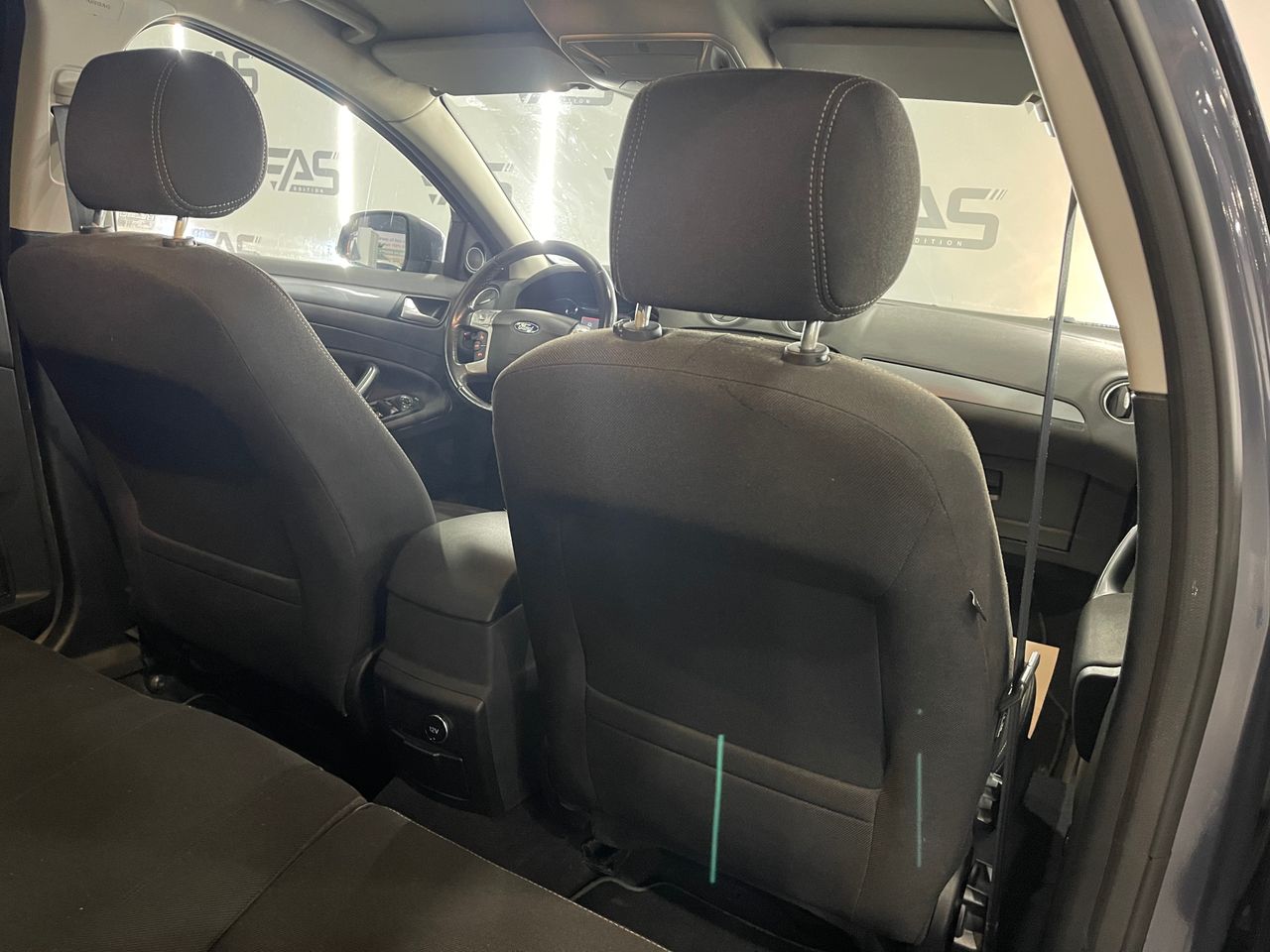 Imagen 104 del Ford Mondeo en Auto Select Edition, Figueres