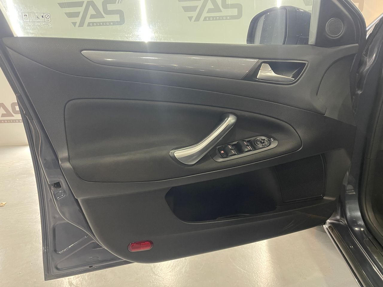 Imagen 64 del Ford Mondeo en Auto Select Edition, Figueres