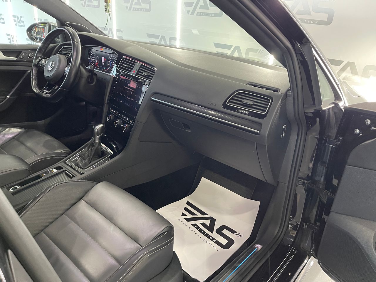 Imagen 152 del Volkswagen Golf en Auto Select Edition, Figueres