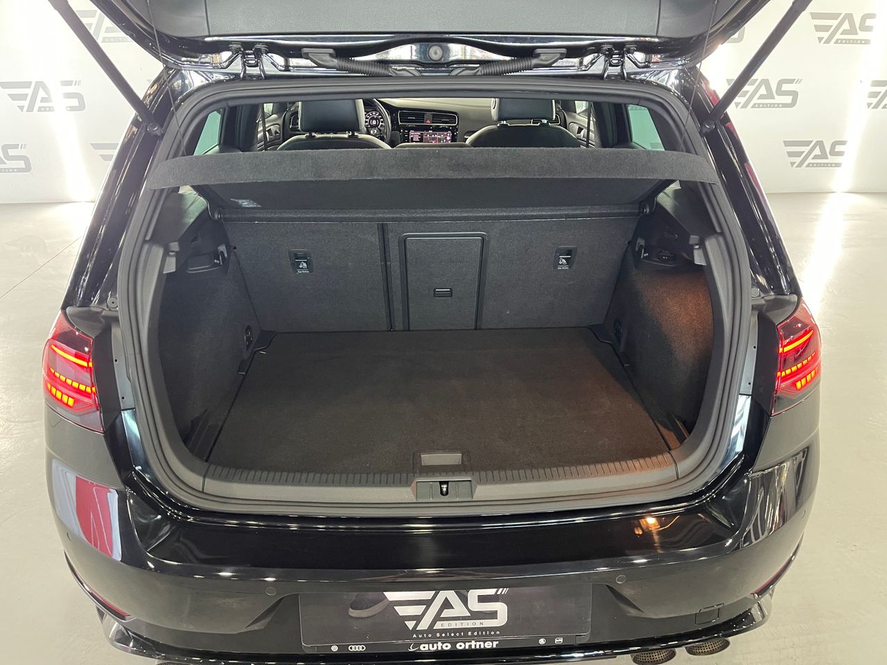 Imagen 81 del Volkswagen Golf en Auto Select Edition, Figueres